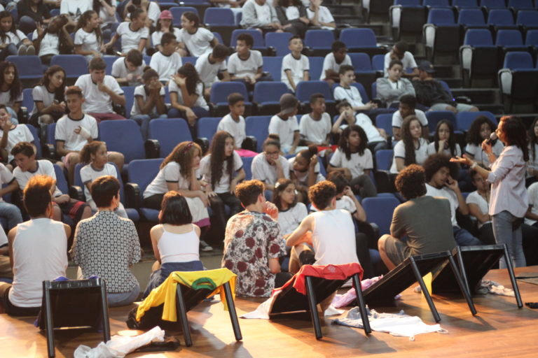 Apresentação para estudantes do CEU Inácio Monteiro. Crédito: Edgar Santos (2019)